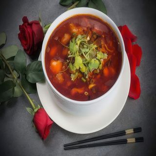 S39 Filetto di pangasio con verdure nella zuppa piccante