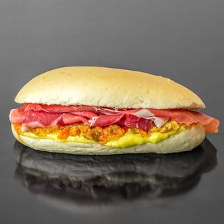 Prosciutto crudo farcito