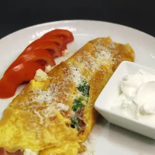 Omlet sa sirom i šunkom (DO 12h)
