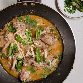 White Chicken Karahi (1 / 2kg)