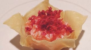 TA6. Cestino di pasta con salmone, yogurt e crunch