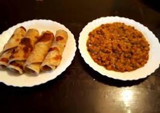 Peas Served With 2 Chapati/Ugali