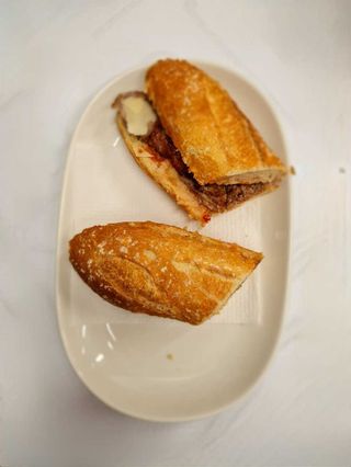 Bocadillo Pepiparmesano