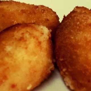 Media ración de croquetas de pollo