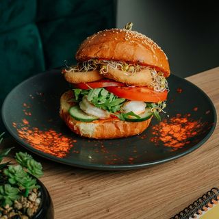 Burger Serbski Przemytnik