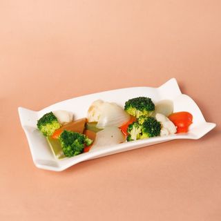 Припущенные овощи (170 гр.)