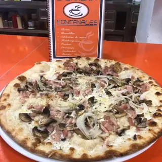 Pizza Funyi (33 cm.)