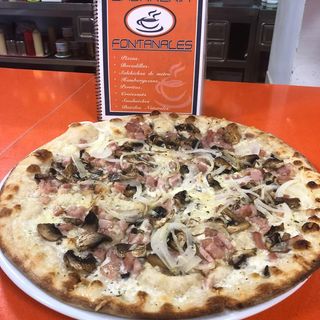 Pizza Funyi (33 cm.)