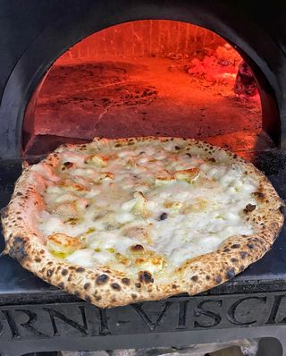 Pizza De 4 Quesos (33 Cm.)