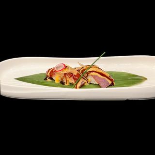 M030 Nigiri tonno scottato