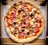 Пица Капричоза 