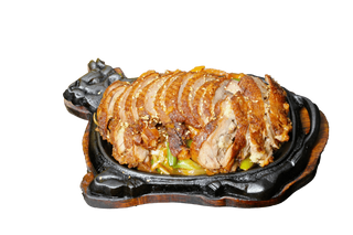 Kaczka po chińsku z gorącego półmiska