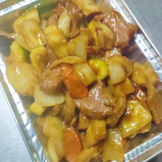 44. Ternera Con Salsa De Curry