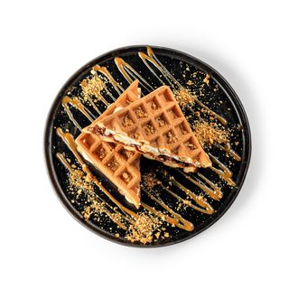 Бельгійські вафлі з бананом та нутелою (до 14:00)
