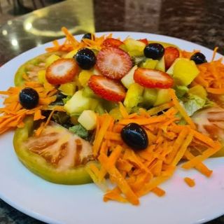Salada Tropical
