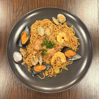 Seafood yaki ramen