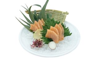 134. Sashimi sake - 8 pezzi