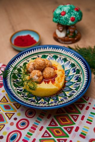 Пюре с фрикадельками