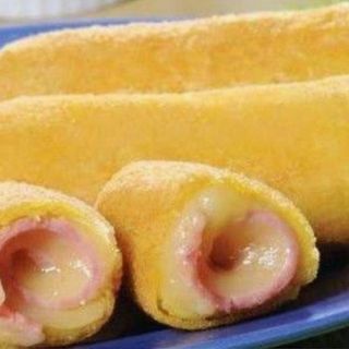 Enrolando de fiambre é queijo 
