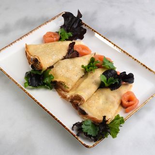 CREPES COM SALMÃO