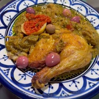 1/4 poulet au daghmira 