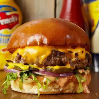 Burger Triple Cheese