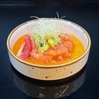 113.Special salmon tartar