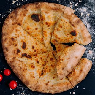 Focaccia cu brânză grana padano dop Ø32cm