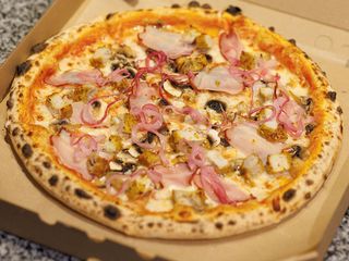 Піца Селянська з свининою  (500г)