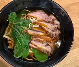 Ramen de pato asado