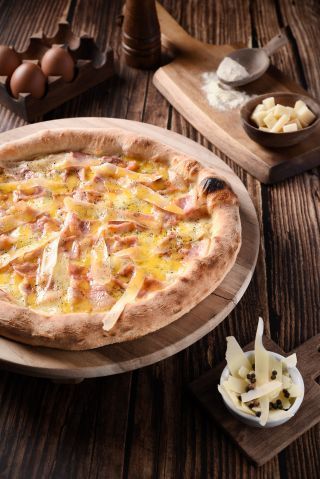 PIZZA CARBONARA
