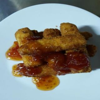 Queso Frito Con Mermelada