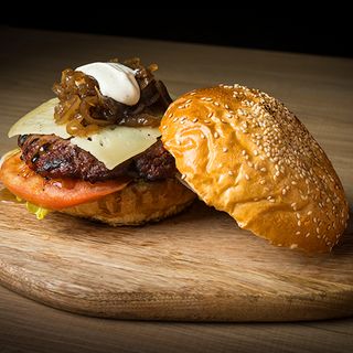 Hamburguesa Manchega