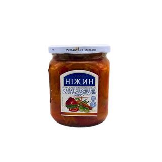 Insalata di verdure dolce-piccante Nizhyn