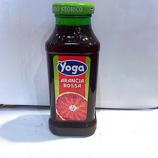 Succo di frutta arancia rossa