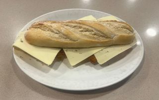 Bocadillo De Escalope