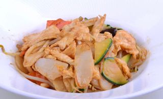 45.Gnocchi di riso con verdure e pollo