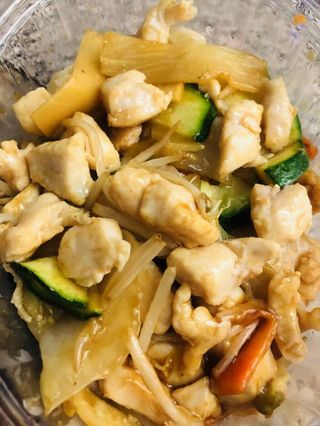 27.POLLO CON VERDURE