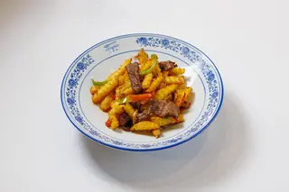 *Жареный картофель с мясом Д