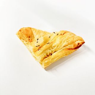 Слойка з м'ясом (100г)