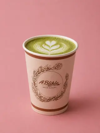 MATCHA PISTACJOWA NA CIEPŁO