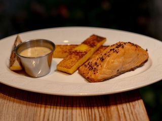 СТЕЙК  ЛОСОСЯ (210g)