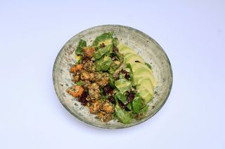 Salata sa lososom