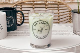 Ice matcha latte mandorla