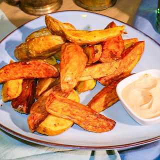 კარტოფილი მექსიკურად ცხარე სოუსით 