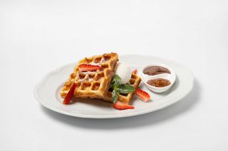 Бельгийские вафли с мороженым