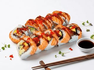 Creamy Mango & Awocado roll 10 szt. (400g)