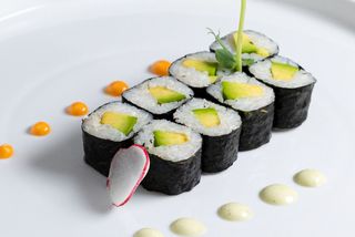 H005.Hosomaki avocado