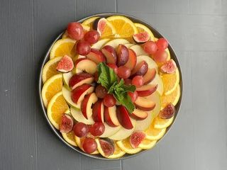 Фруктово-ягідна тарілка (700g)