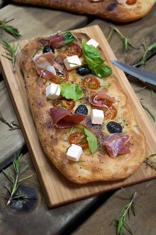 Focaccia individual Queso y Jamón 